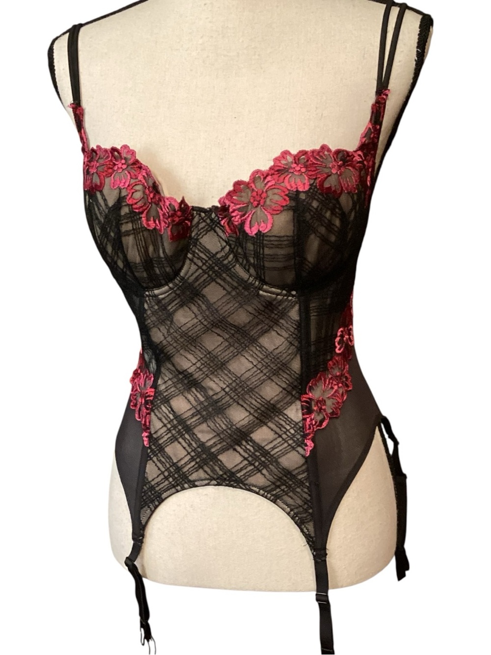 Vintage Y2K Victoria’s Secret Floral Embroidered Bustier Corset 36C